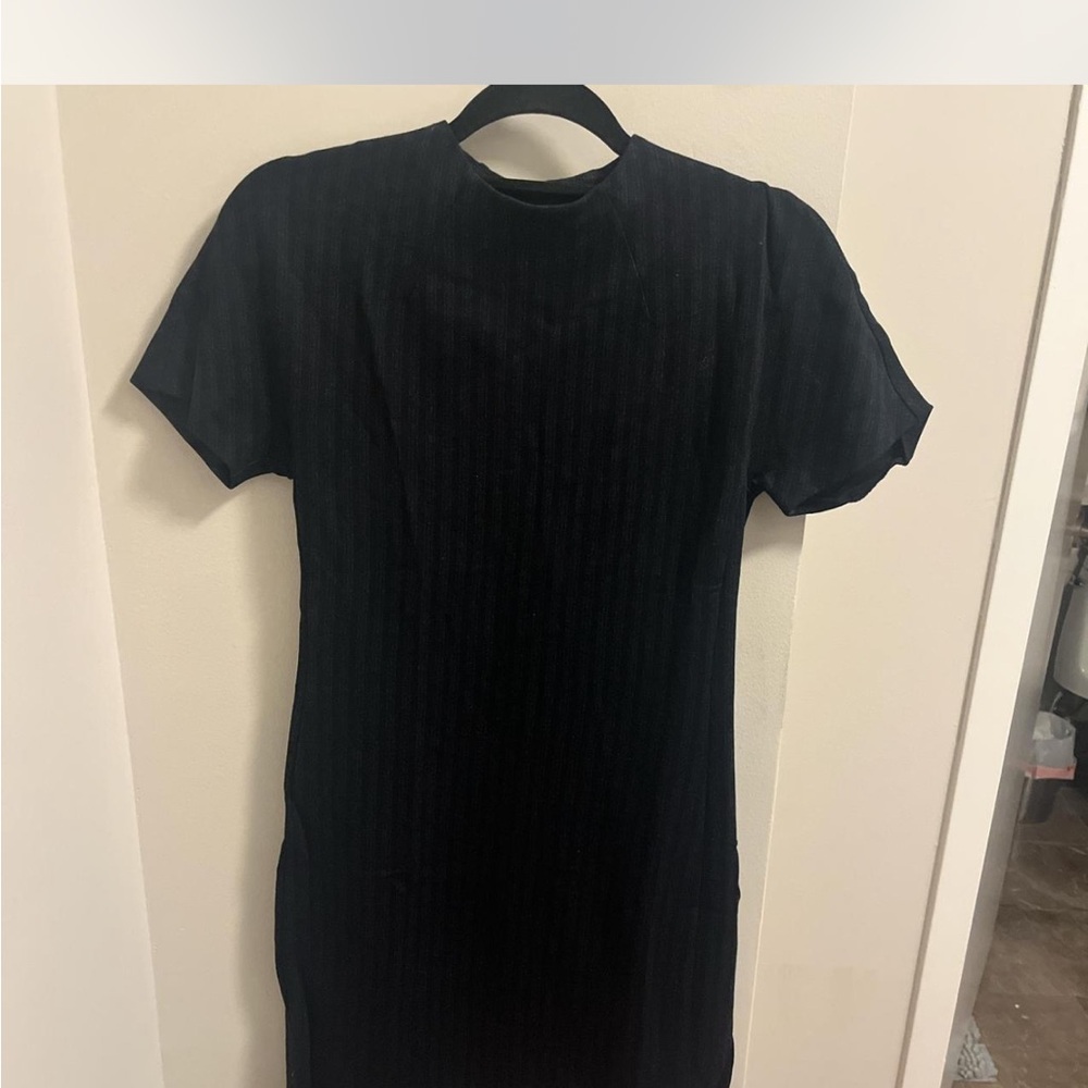Black Short Sleeve Dress